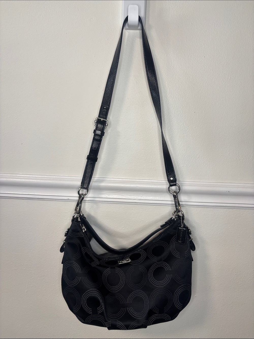 Coach Madison Dotted Op Art Black Signature Hobo Bag w/crossbody strap - Picture 13 of 16